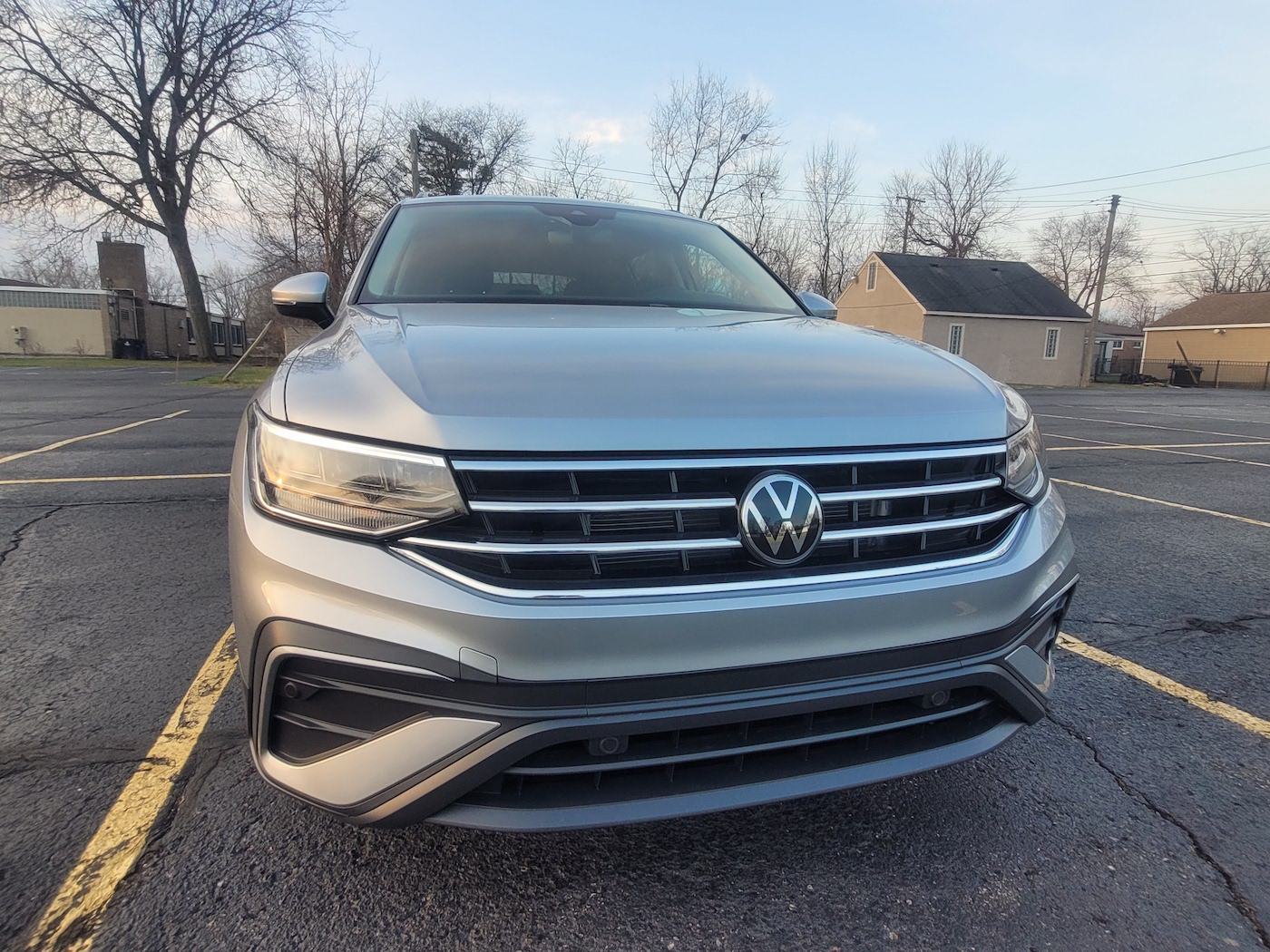 2024 Volkswagen Tiguan is a roomy, fuelefficient SUV option